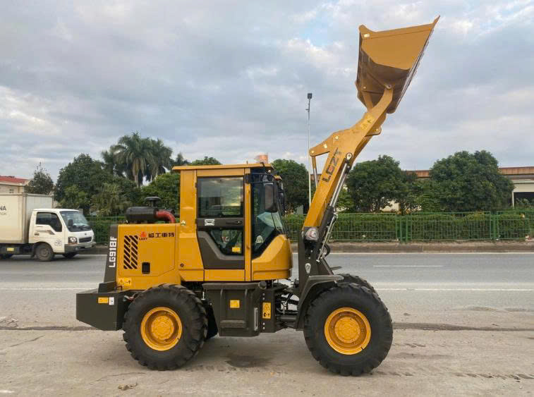 Máy xúc lật LGZT 918F