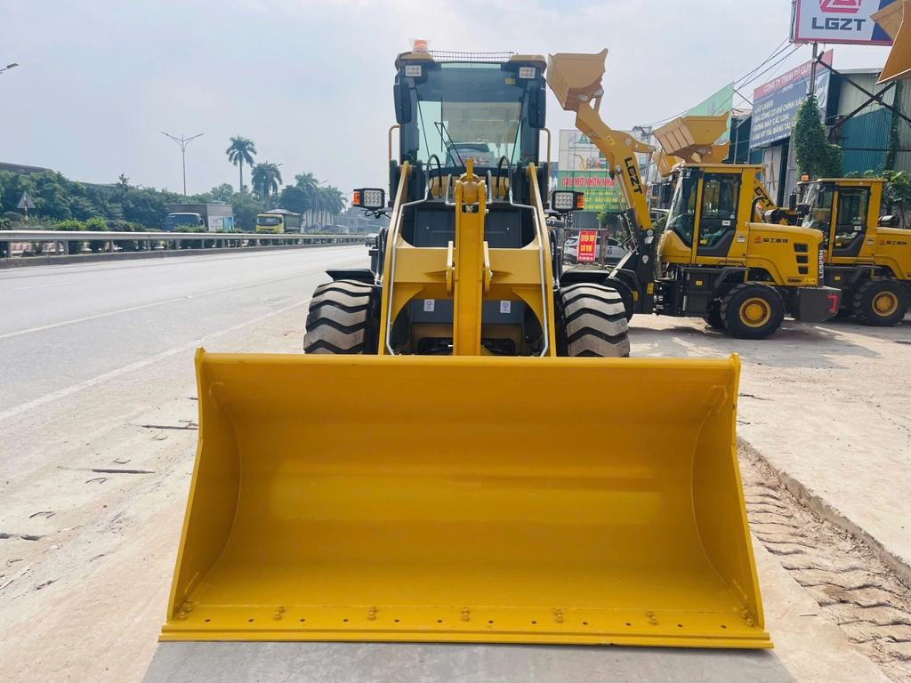 Máy xúc lật LGZT 940N 2 Tấn
